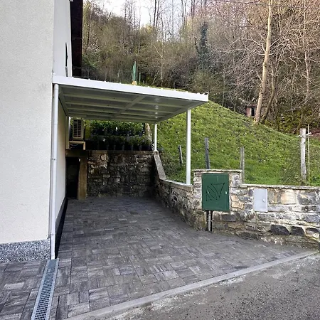 Ema - Lake Como Hébergement de vacances Argegno